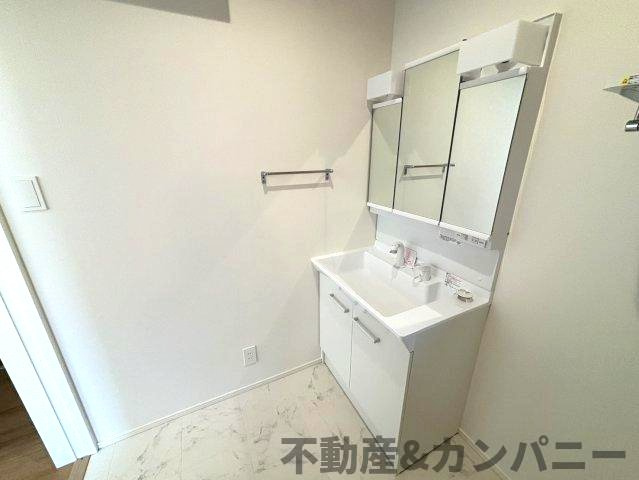 東野5丁目の新築のおうち③　松山市東野5丁目新築戸建の独立洗面台|独立洗面台です