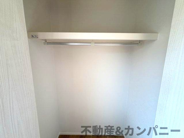 東野5丁目の新築のおうち③　松山市東野5丁目新築戸建の収納|ちょっとした収納スペースも充実しています