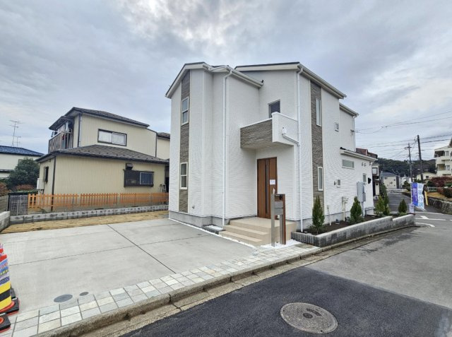 横浜市瀬谷区北新 新築戸建て【仲介手数料無料】カースペース2台