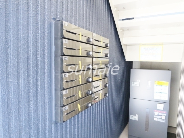 エルスタンザ舟渡のその他共用部分|集合ポストになってます♪