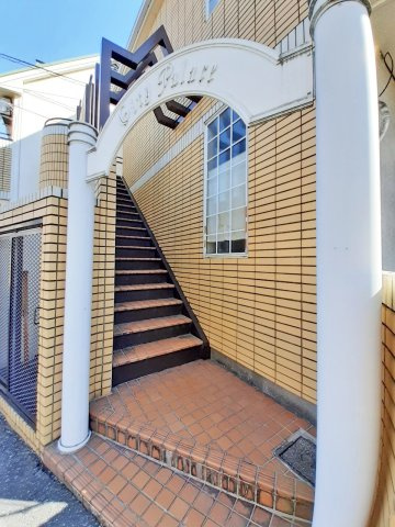 シティパレス八幡Ⅰのエントランス