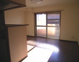 レジェンサンフラワーIの洋室