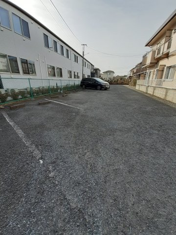 前山ハイツ　B棟の駐車場