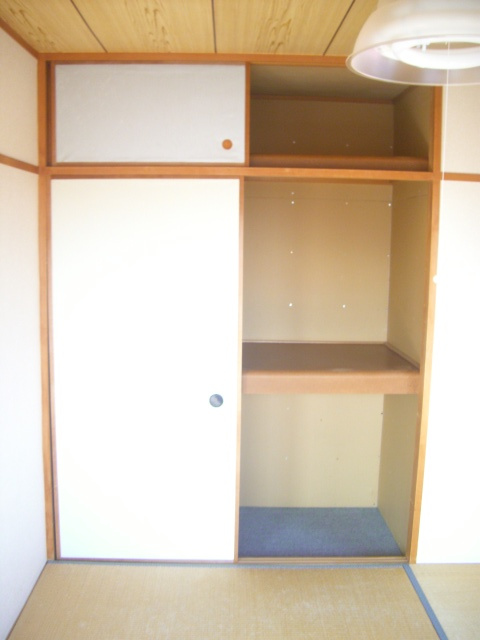 パールマンション松本の収納