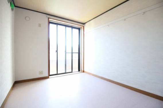 フォルテスの寝室