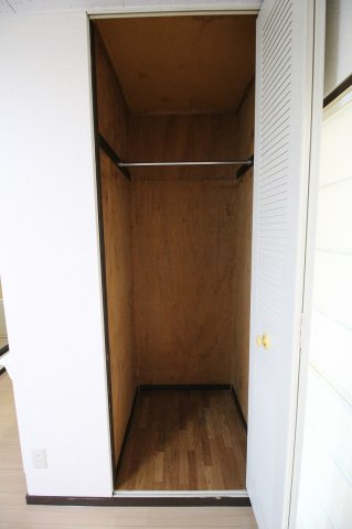 リバーパナハイツＡの収納|㊟写真は全て201号室の物になりますので現況優先でお願い致します。