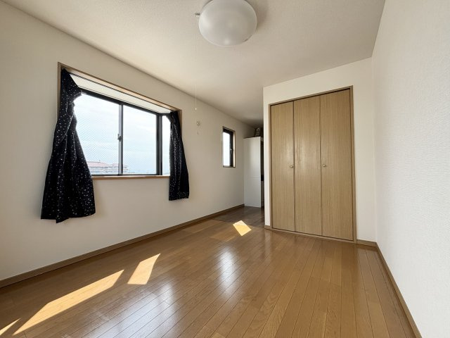 メゾンラベンダー8番館の洋室