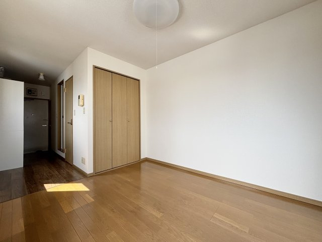 メゾンラベンダー8番館の洋室