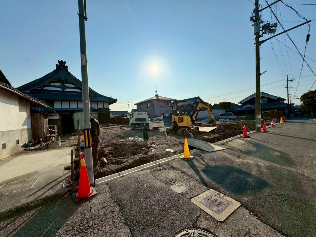 野洲市吉川2号地　建築条件無し売土地の前面道路含む現地写真