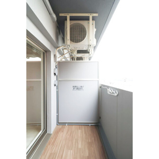 【バルコニー】 | アドバンス江坂ラシュレ | 落ち着いた時間を過ごせるバルコニーです