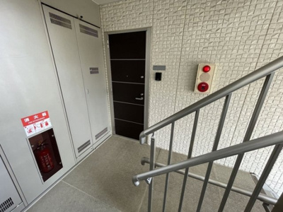  | グラスミア | 共用階段