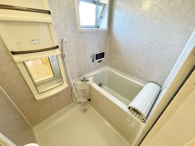 【浴室】 | グラスミア | 窓付き浴室