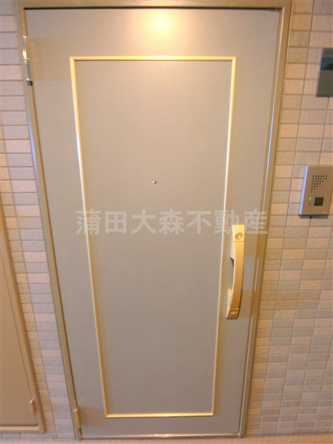 ルーブル東蒲田の玄関