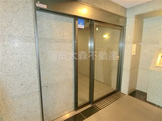 ルーブル東蒲田のエントランス