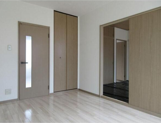 チェスナットの内装