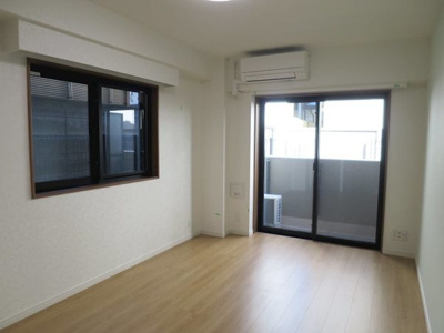 【居間・リビング】 | HY's stage西荻窪 | 8.2帖のきれいな洋室。