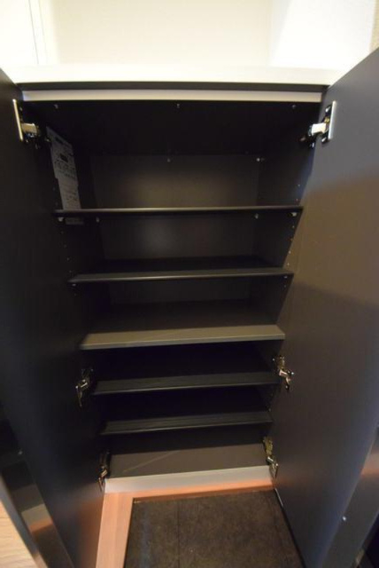 ビーカーサフォルツァ南砂の玄関