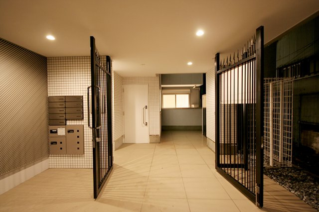 ビーカーサフォルツァ南砂のエントランス