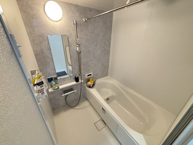 MELDIA昭和区折戸町304④｜名古屋市の戸建ならホームアップの浴室|浴室乾燥機付きで雨の日のお洗濯もラクラク♪