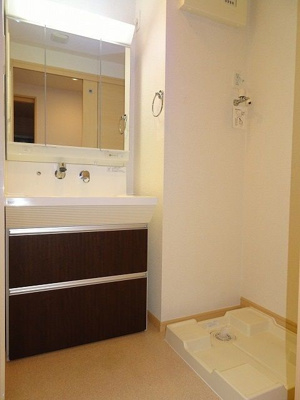 【洗面所】 | アルベロ向島２３ | 洗面台