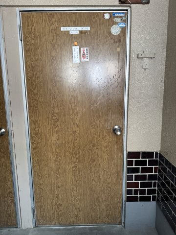 明美マンションの外観|落ち着いた雰囲気の外観です