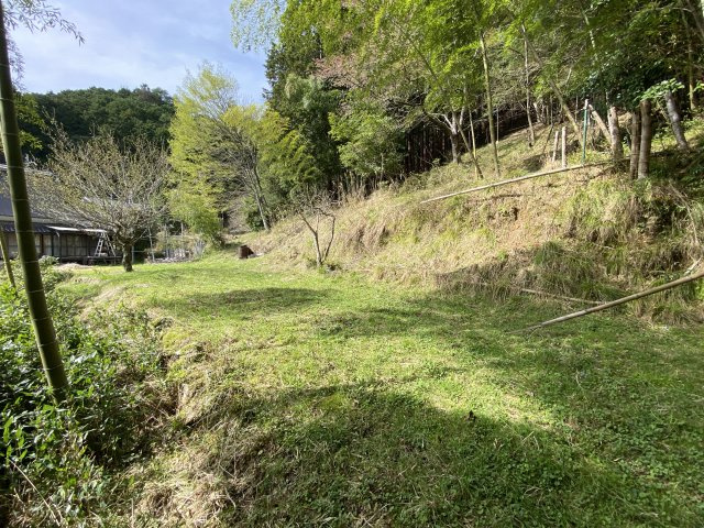 丹波市青垣町大稗の中古一戸建の庭