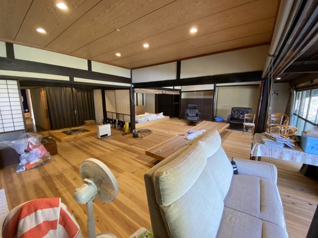 丹波市青垣町大稗の中古一戸建の居間・リビング