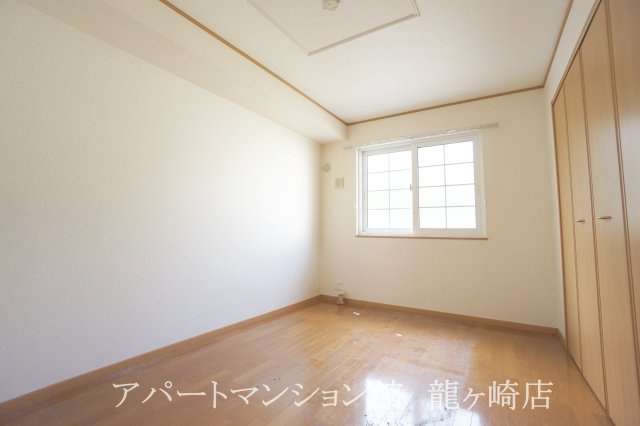 ブリーズ.エアリーの寝室