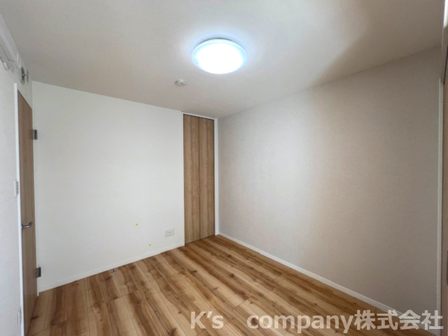 藤沢市片瀬海岸3丁目　ヴィルヌーブ片瀬江ノ島マリンテラス　409号室の洋室|様々な用途にお使いいただける洋室です☆