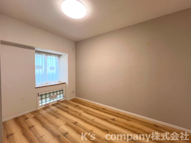 藤沢市片瀬海岸3丁目　ヴィルヌーブ片瀬江ノ島マリンテラス　409号室の子供部屋|様々な用途にお使いいただける洋室です☆