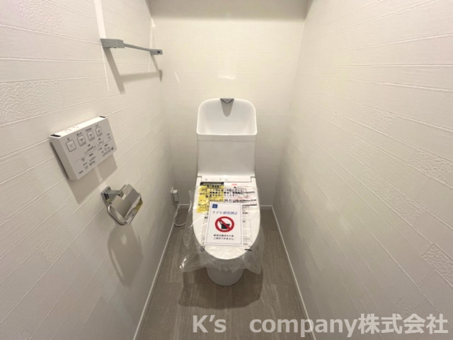 藤沢市片瀬海岸3丁目　ヴィルヌーブ片瀬江ノ島マリンテラス　409号室のトイレ|使い勝手の良いシンプルなトイレ☆