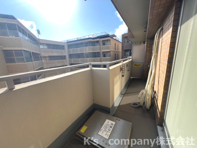 藤沢市片瀬海岸3丁目　ヴィルヌーブ片瀬江ノ島マリンテラス　409号室のバルコニー|日当たりの良いバルコニー♪