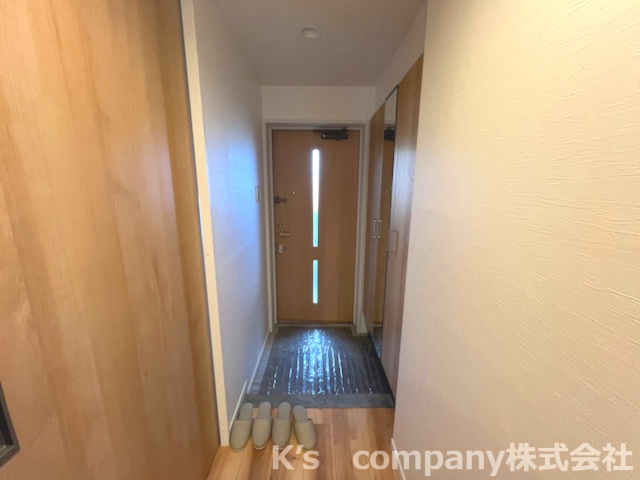 藤沢市片瀬海岸3丁目　ヴィルヌーブ片瀬江ノ島マリンテラス　409号室の玄関|木目の優しさ感じられる玄関スペース☆