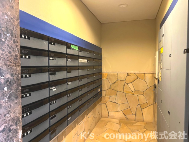 藤沢市片瀬海岸3丁目　ヴィルヌーブ片瀬江ノ島マリンテラス　409号室の設備|不在時にも便利な宅配ボックス☆