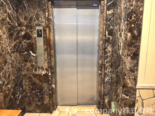 藤沢市片瀬海岸3丁目　ヴィルヌーブ片瀬江ノ島マリンテラス　409号室のその他|エレベーターがございますので、重い荷物も楽々♪