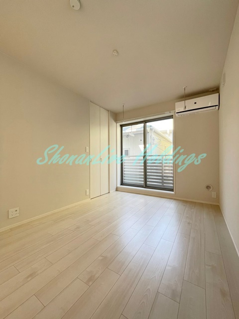 藤沢市鵠沼海岸２丁目のアパートの寝室