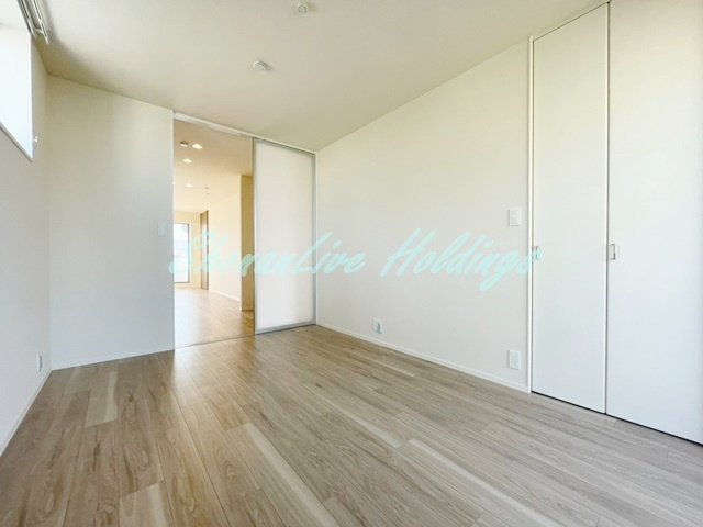 藤沢市鵠沼海岸２丁目のアパートの寝室