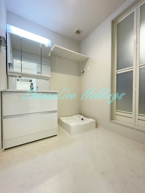 藤沢市鵠沼海岸２丁目のアパートの洗面所