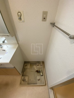 【洗面所】 | アルデールヒル内久宝寺 | アルデールヒル内久宝寺　室内洗濯機置き場