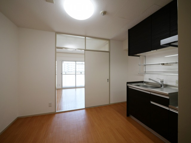 ローズコーポ天満東の居間・リビング