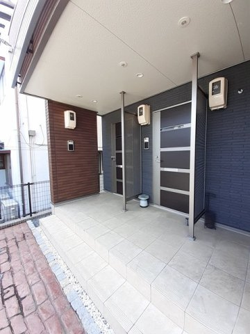 クロスローズⅡのエントランス