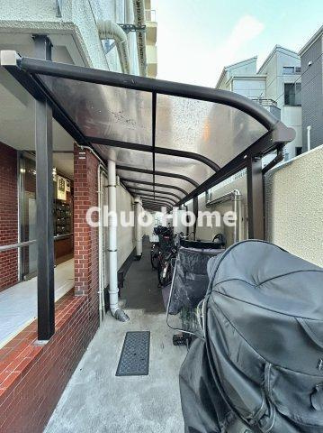 パラスト日暮里の駐輪場|【自転車置き場】最新の空き状況や費用などの詳細は担当スタッフまでお問い合わせください。