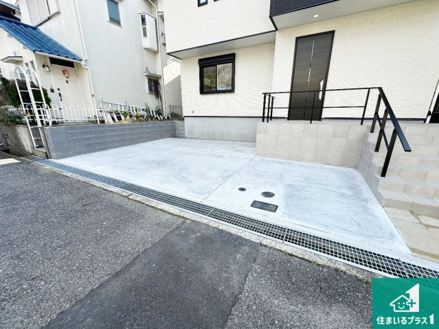 神戸市西区押部谷町木幡　新築一戸建ての駐車場|駐車スペース！散水栓があるので、こまめに愛車を洗えます！