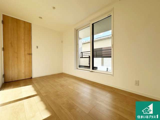 神戸市西区押部谷町木幡　新築一戸建ての洋室|収納スペースが充実しているので子供の成長に合わせてたくさん収納ができます！家族構成に合わせた様々な活用ができる収納！