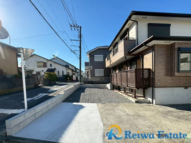 中古戸建　中郡二宮町二宮の駐車場