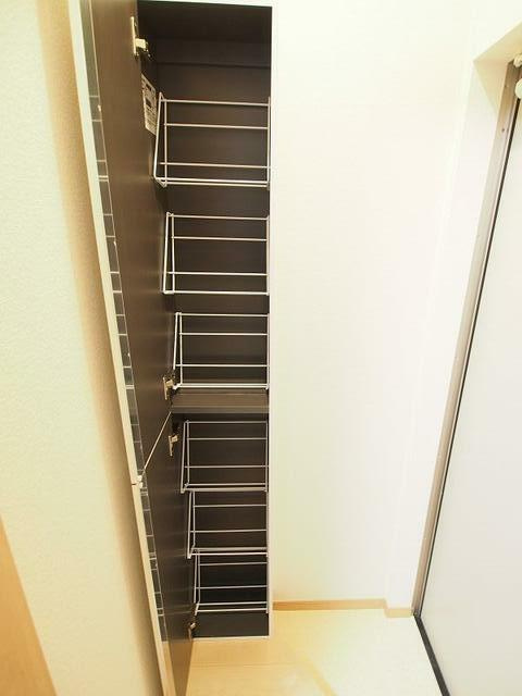 リーヴェルGino元住吉の収納|別部屋の参考写真です。
