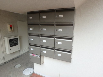 【その他共用部分】 | プチ・ロワールA・Ｂ棟 | 集合ポストです