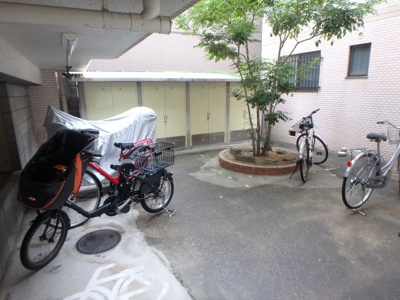 【その他共用部分】 | プチ・ロワールA・Ｂ棟 | 駐輪スペースです