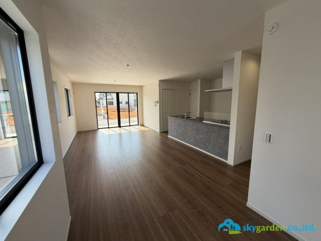 平塚市御殿2期　新築戸建　全5棟1号棟の居間・リビング