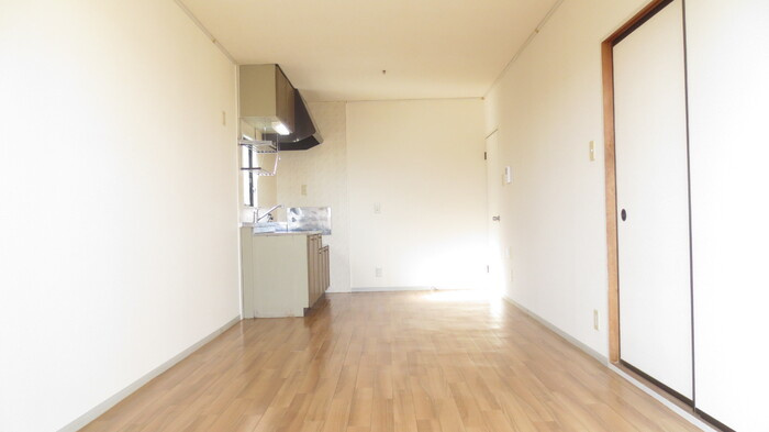 【居間・リビング】